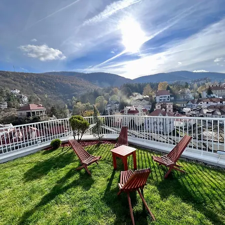 Zeleni Grad 호텔 4*